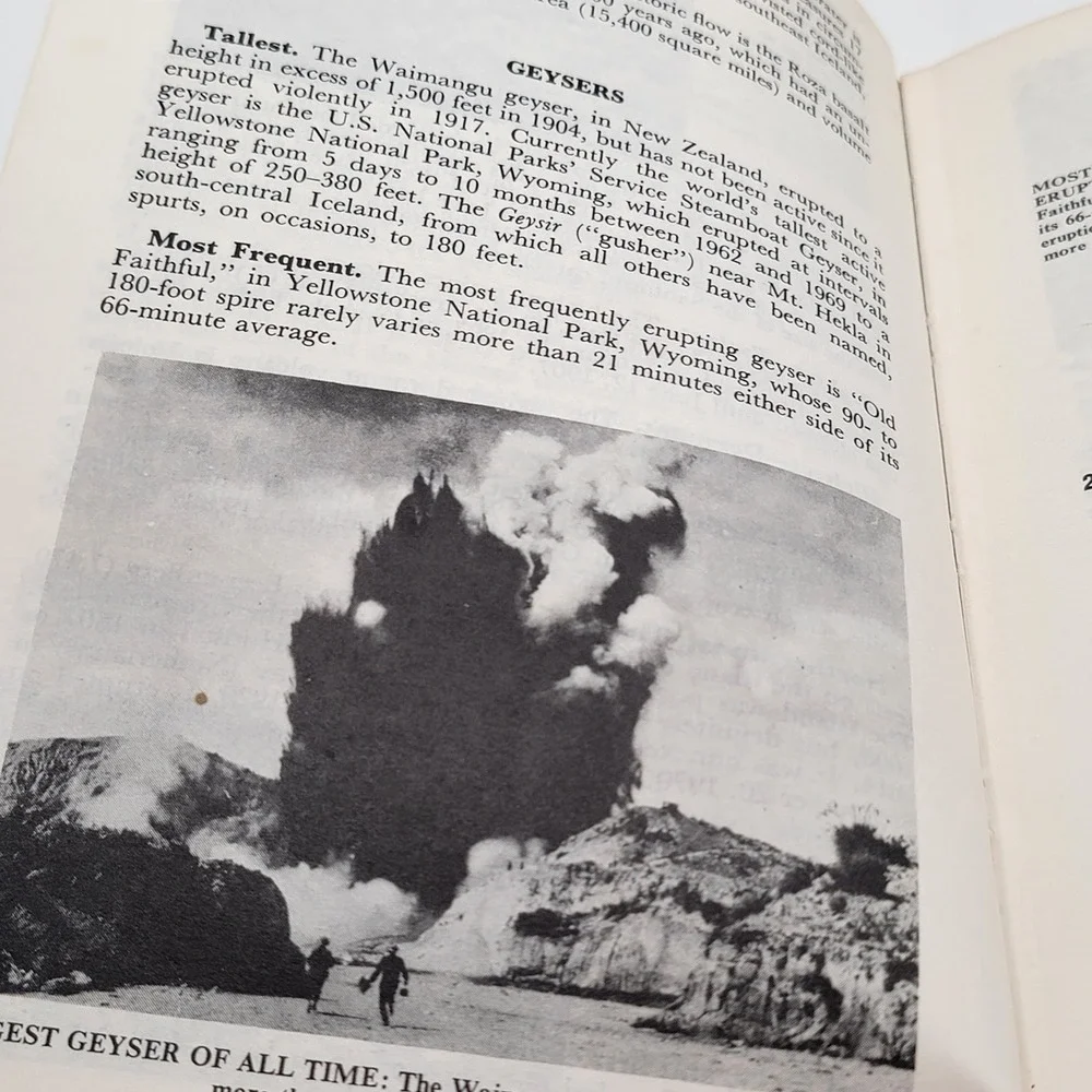 Norris McWhirter Guinness Book of World Records Hardcover 1978 Edition Fair